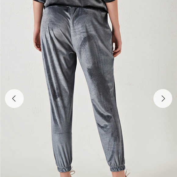 LCW Maternity Shiny Gray Velvet Maternity Sweatshirt & Sweatpants Small - Picture 10 of 15